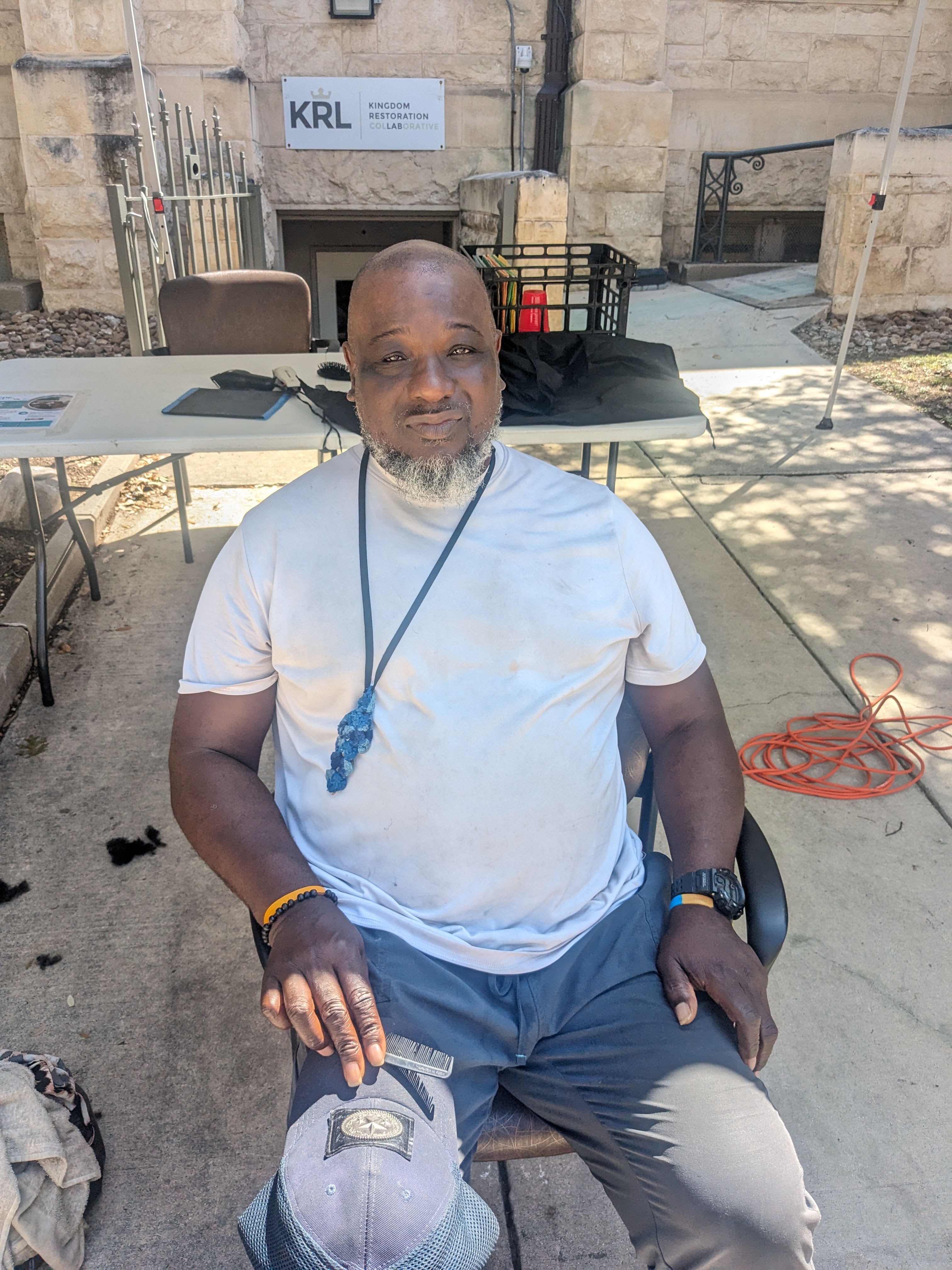 Street outreach providing dignity-focused personal care services and haircut support